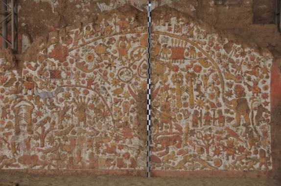 Um belo, complexo e misterioso painel na Huaca de La Luna, em Trujillo - Peru